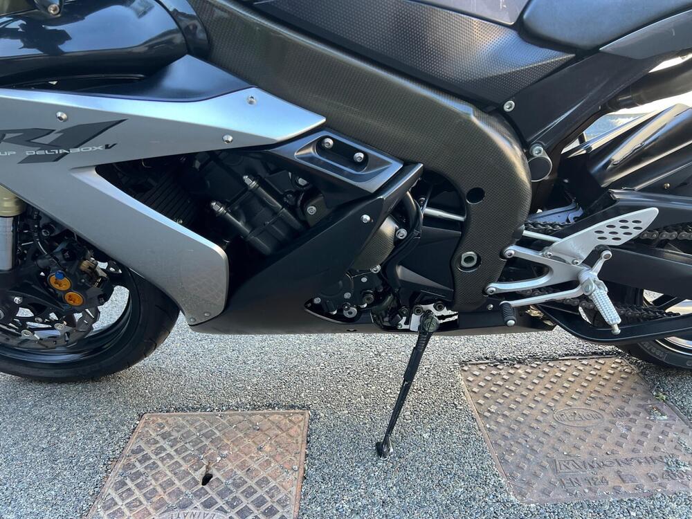 Yamaha YZF R1 (2015 - 16) (9)