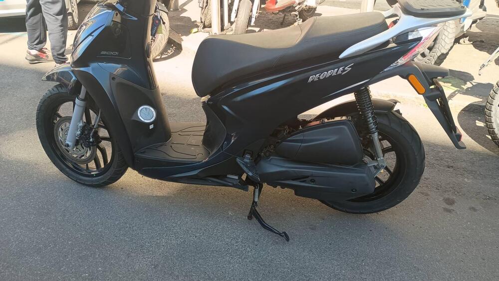 Kymco People 200i S (2021 - 26) (3)