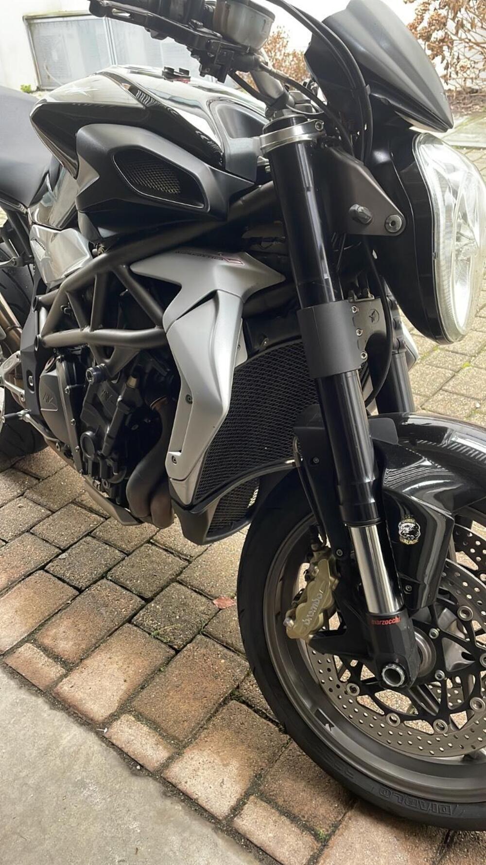 MV Agusta Brutale 990 R (2009 - 12) (6)