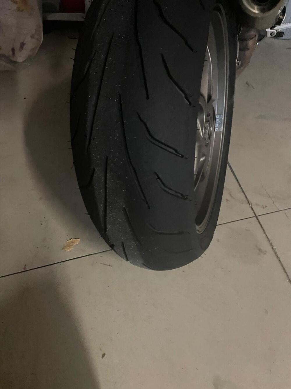 MV Agusta Brutale 990 R (2009 - 12) (5)