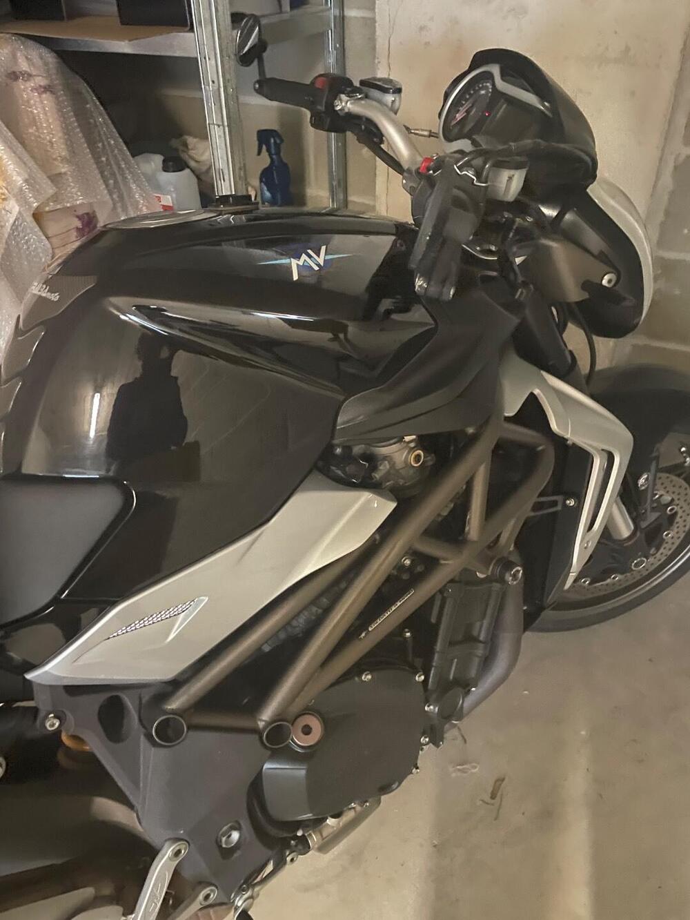 MV Agusta Brutale 990 R (2009 - 12) (3)