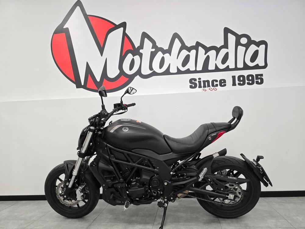 Benelli 502 C (2021 - 25) (2)