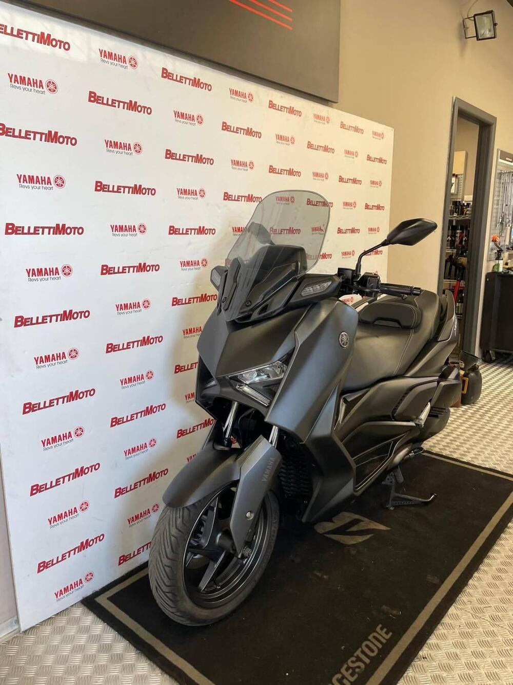 Yamaha X-Max 300 (2021 - 24) (3)