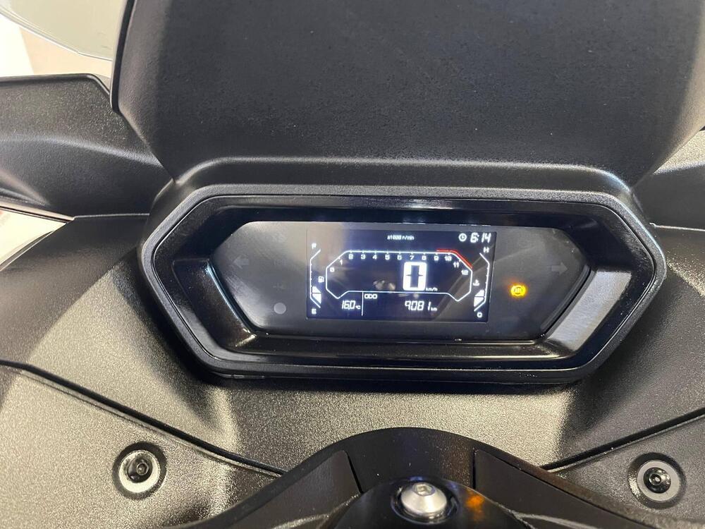 Yamaha X-Max 300 (2021 - 24) (4)