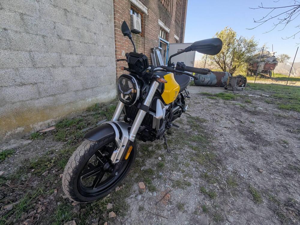 Voge Trofeo 350AC (2022 - 26) (5)