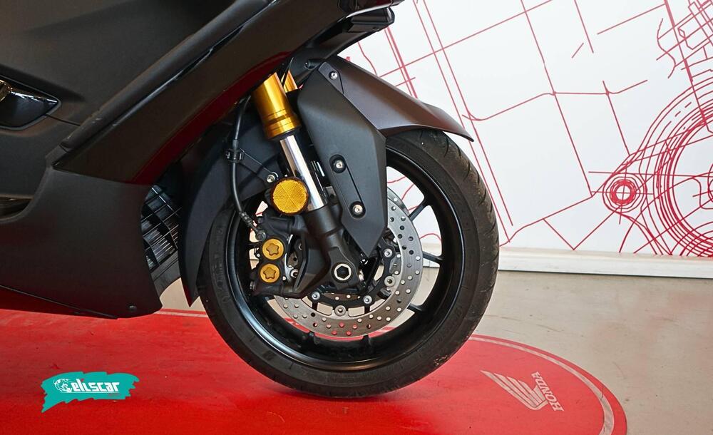 Yamaha T-Max 560 Tech Max (2025 - 26) (9)