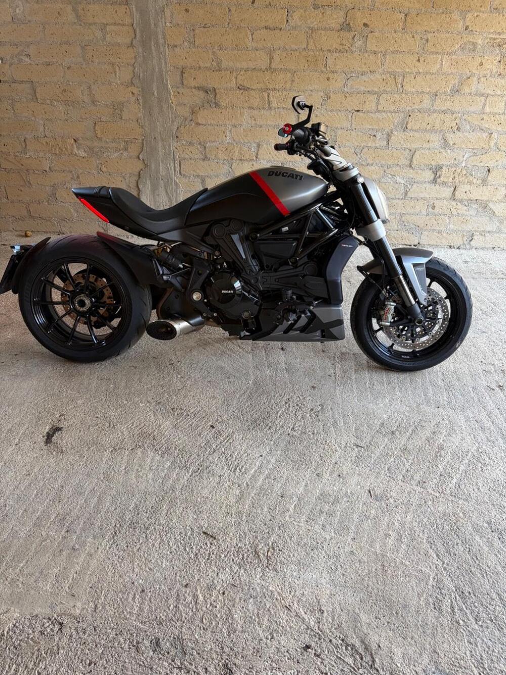 Ducati XDiavel 1262 Black Star (2021) (2)