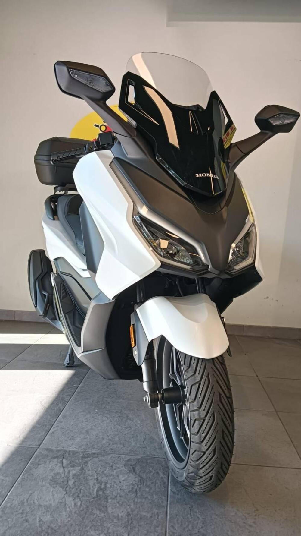 Honda Forza 350 (2025 - 26) (9)