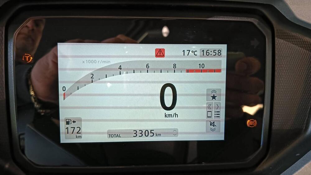 Honda Forza 350 (2025 - 26) (6)