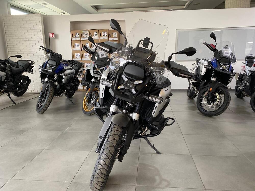 Bmw R 1300 GS Adventure Triple Black (2025 - 26) (3)