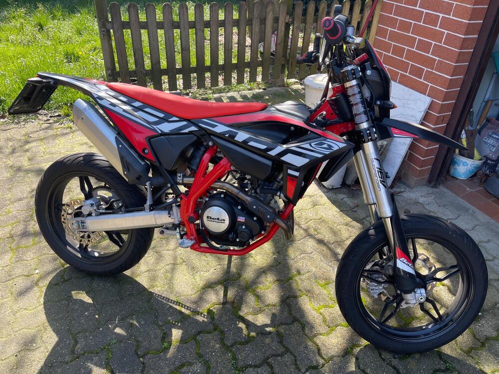 Betamotor RR 125 4T Motard LC (2021 - 23) (3)