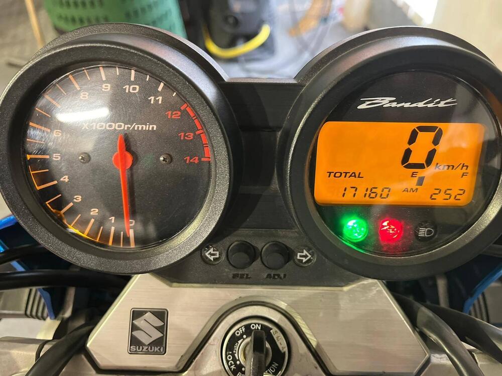 Suzuki GSF 650 Bandit (2005 - 06) (3)