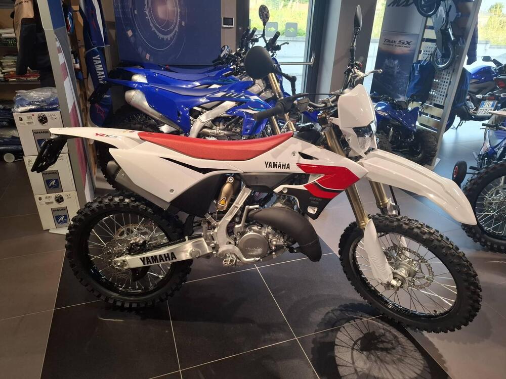 Yamaha YZ 125 70th Anniversary Edition (2026) (2)