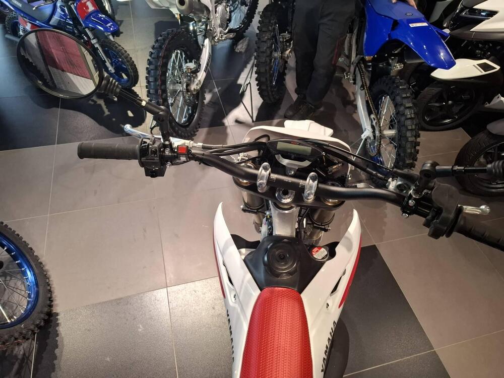 Yamaha YZ 125 70th Anniversary Edition (2026) (3)