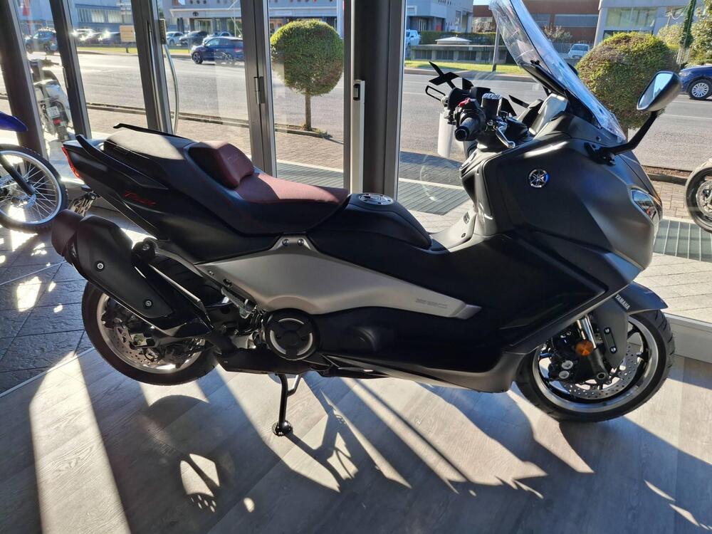 Yamaha T-Max 560 25th Anniversary (2026)