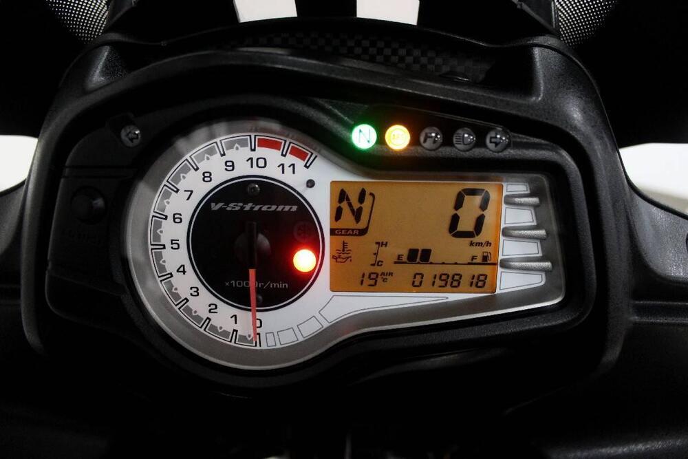 Suzuki V-Strom 650 ABS (2011 - 17) (8)