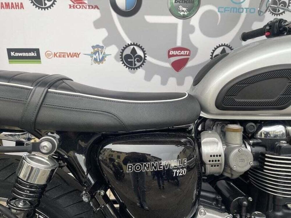 Triumph Bonneville T120 (2016 - 20) (4)