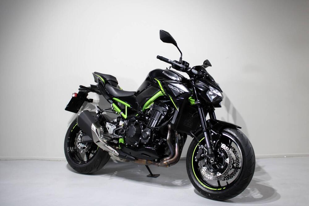 Kawasaki Z 900 (2021 - 24) (2)