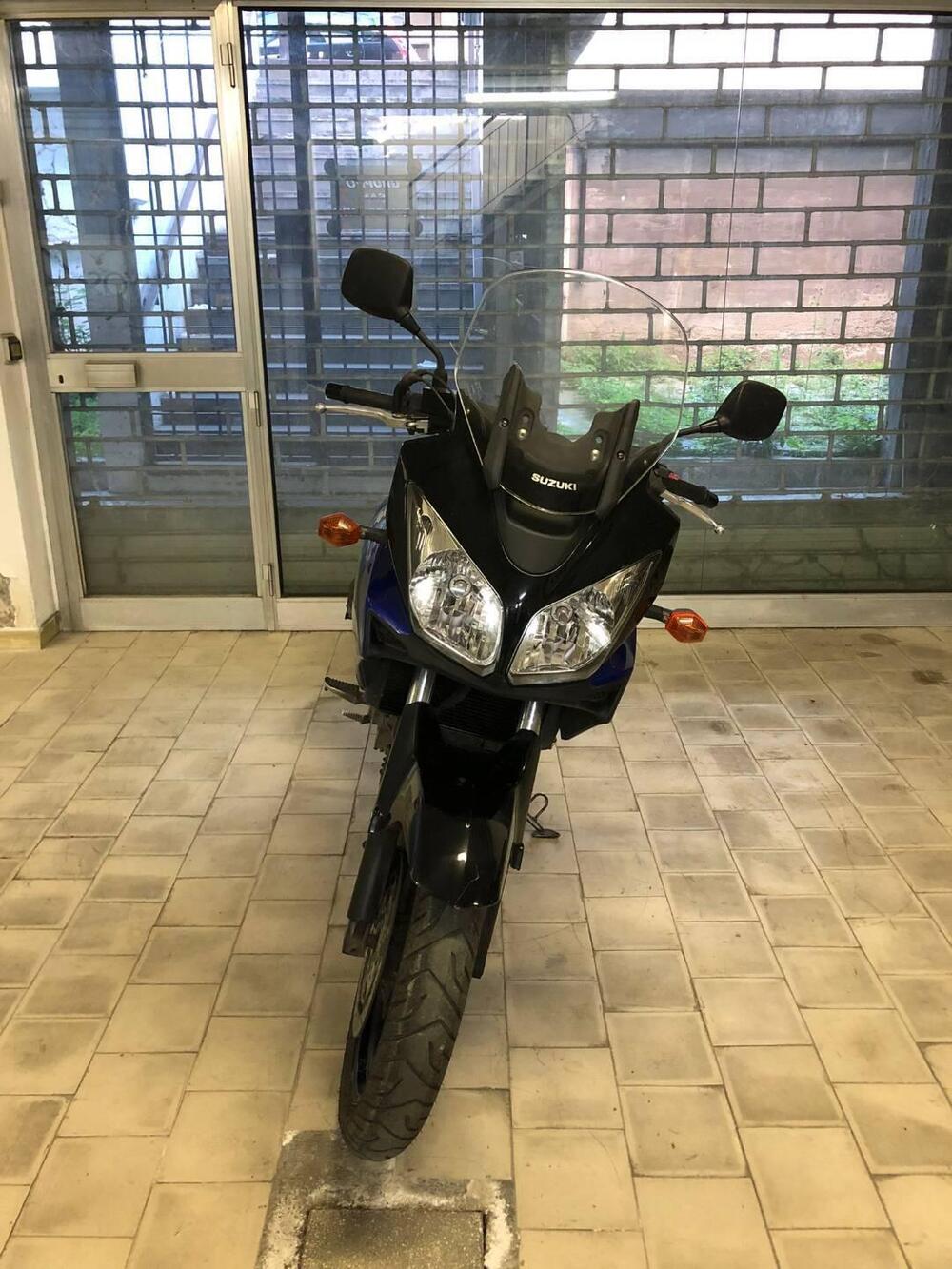 Suzuki V-Strom 650DL (2004 - 06) (2)