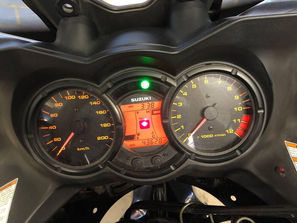 Suzuki V-Strom 650DL (2004 - 06) (3)