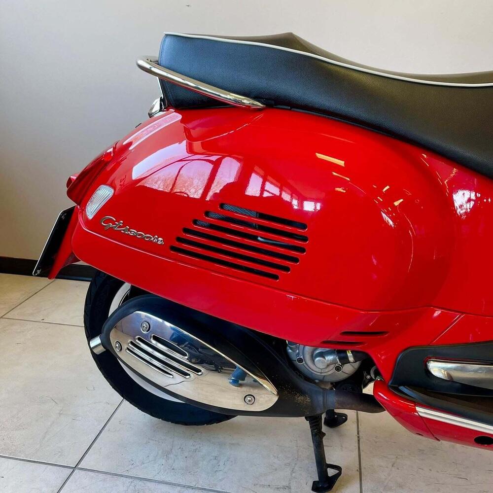 Vespa GTS 300 Super (2008 - 16) (6)