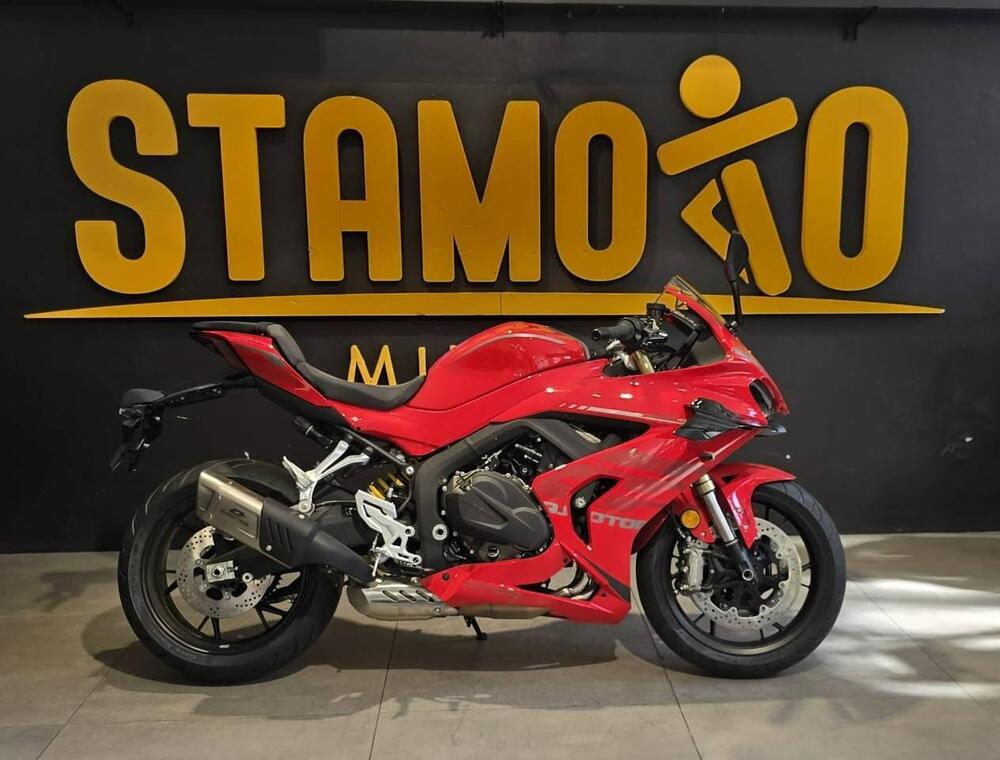 QJ Motor SRK 800 RR (2025 - 26)