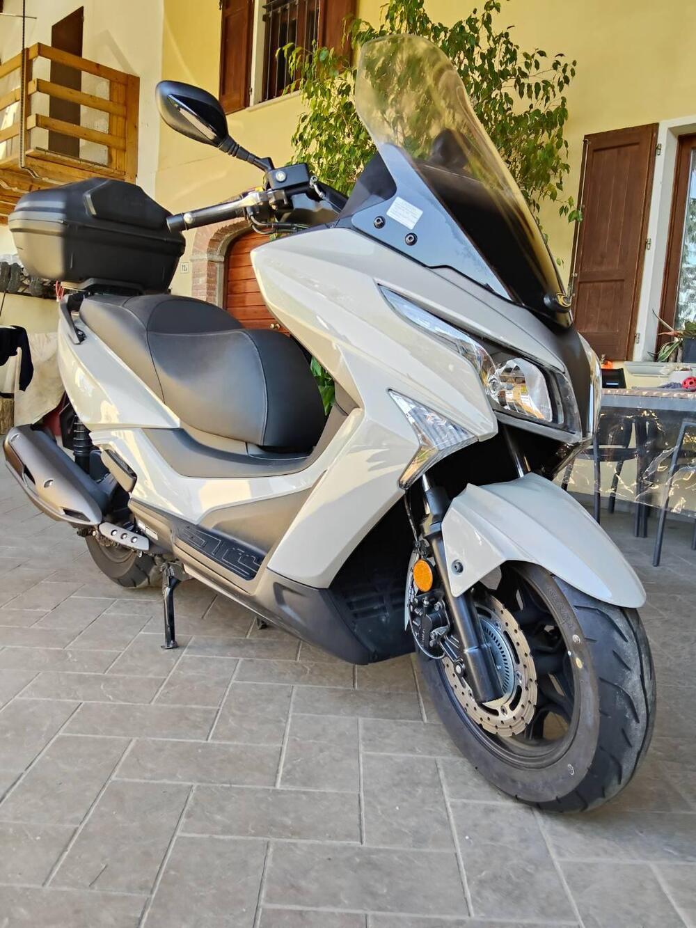 Kymco X-Town 300i (2021 - 24) (3)