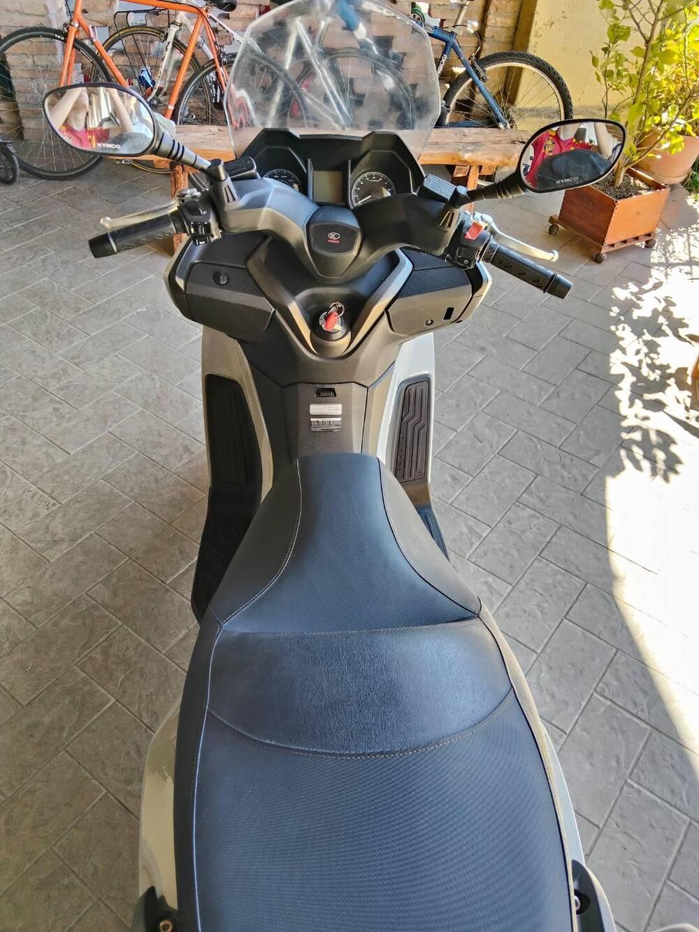 Kymco X-Town 300i (2021 - 24) (6)