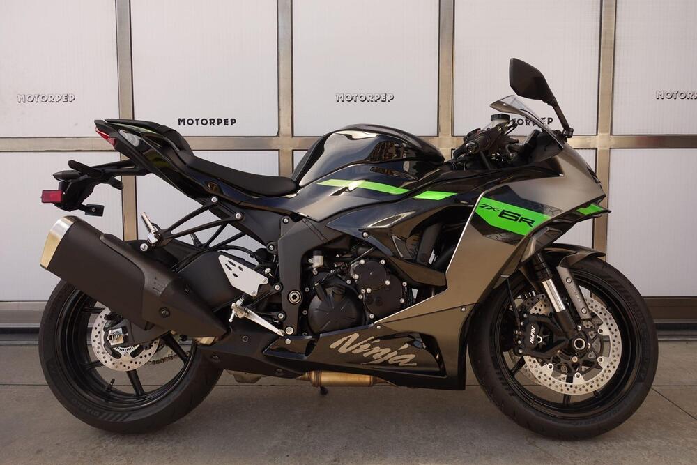 Kawasaki Ninja 636 ZX-6R (2024 - 26) (4)
