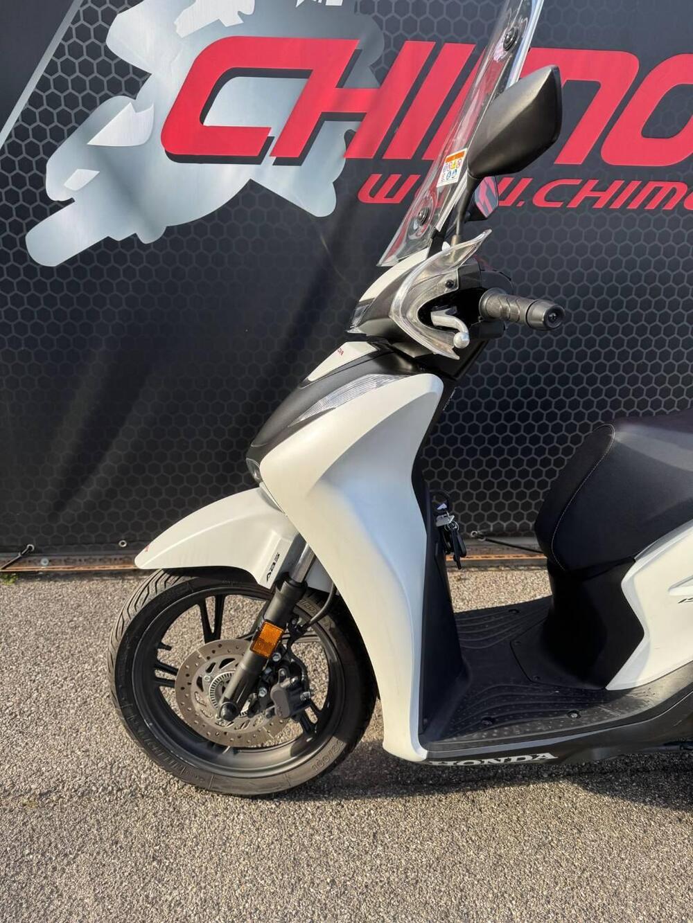 Honda SH 150i Sport (2024 - 25) (9)