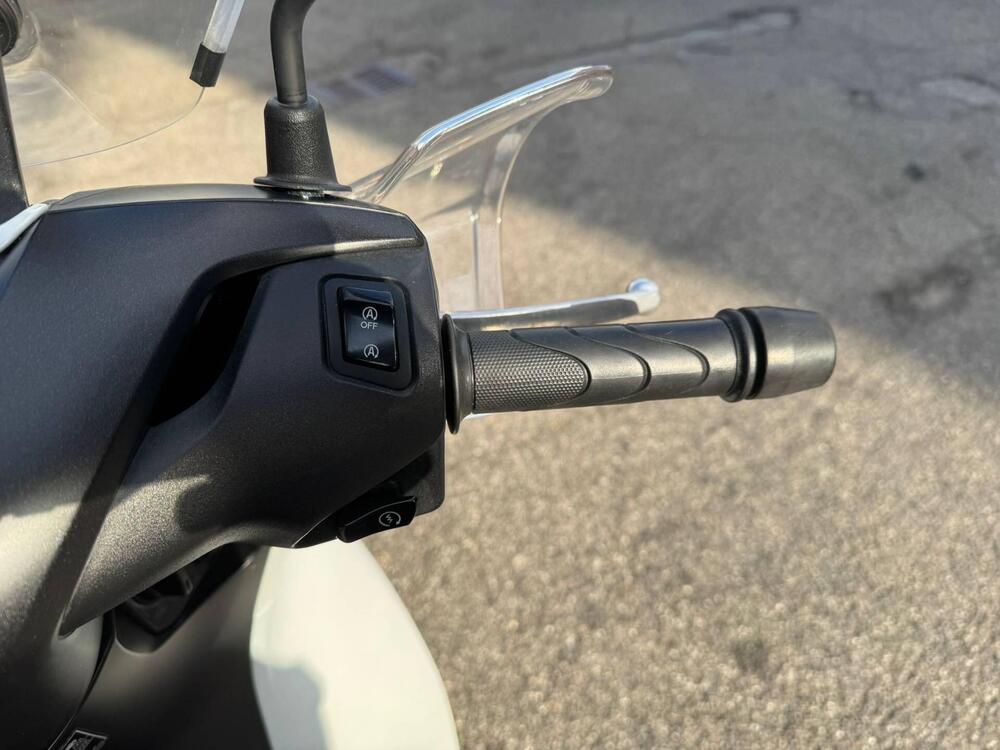 Honda SH 150i Sport (2024 - 25) (13)