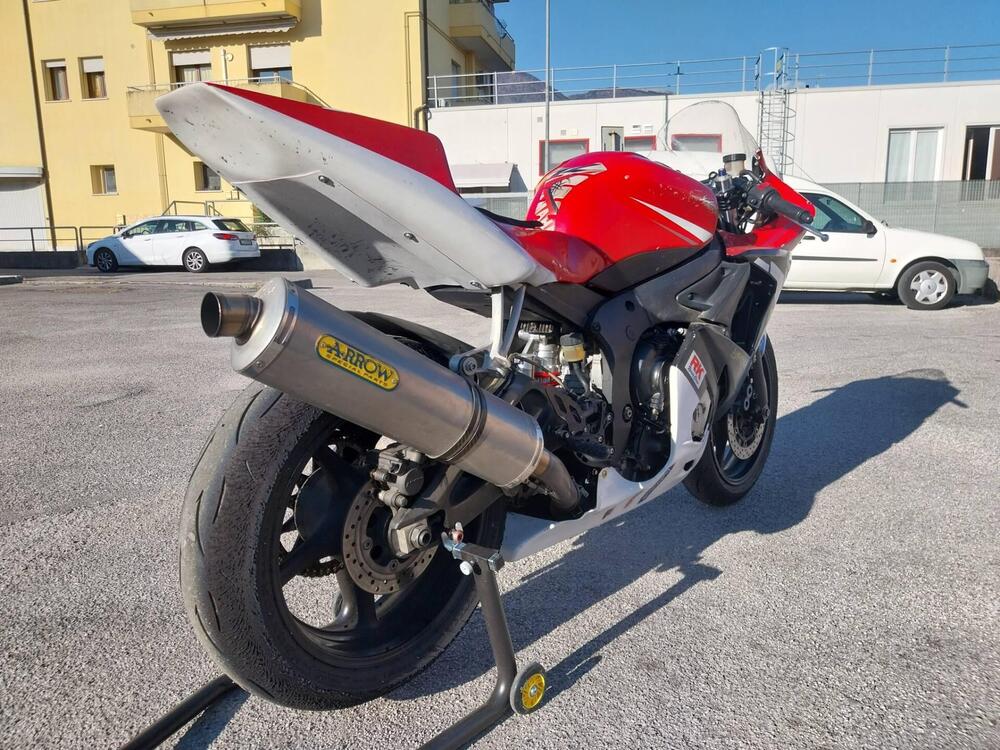 Yamaha YZF R6 (2003 - 04) (5)