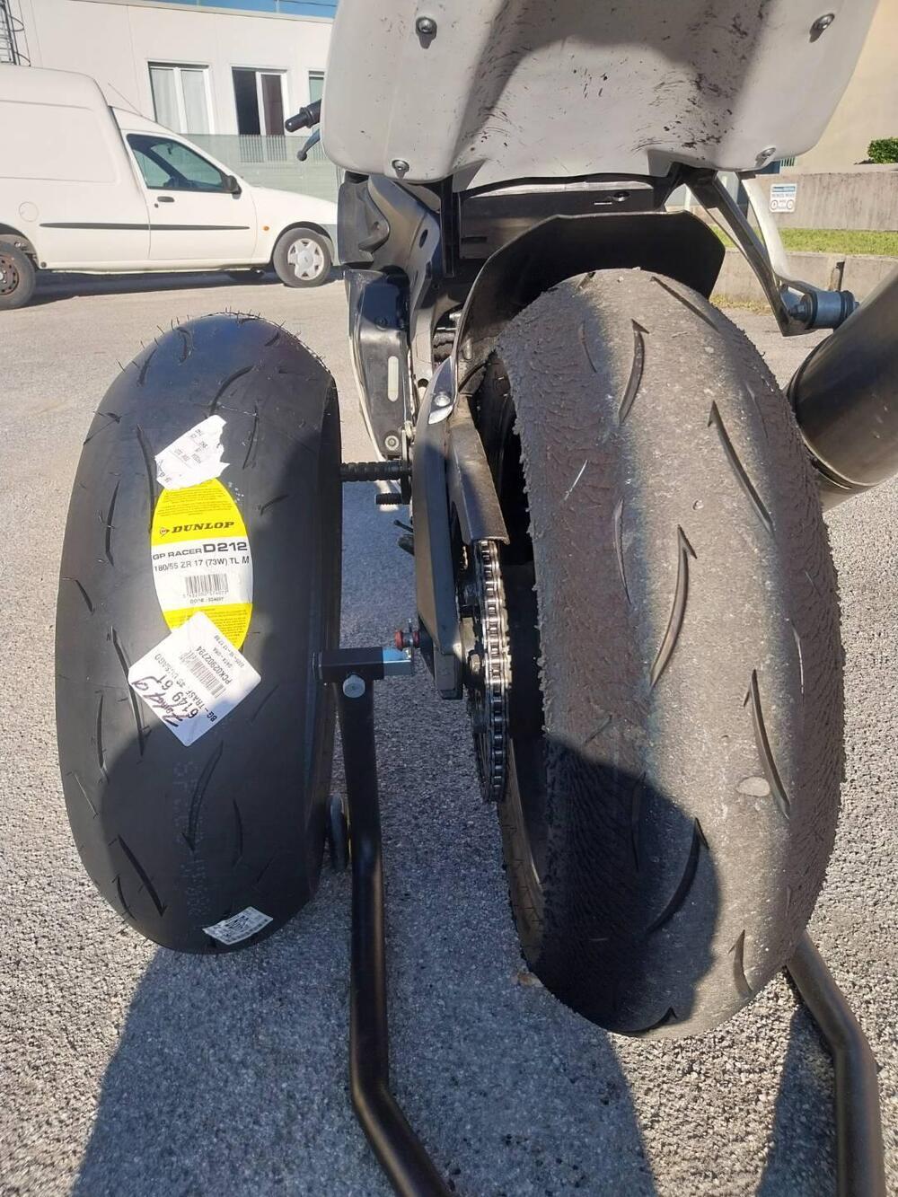 Yamaha YZF R6 (2003 - 04) (8)