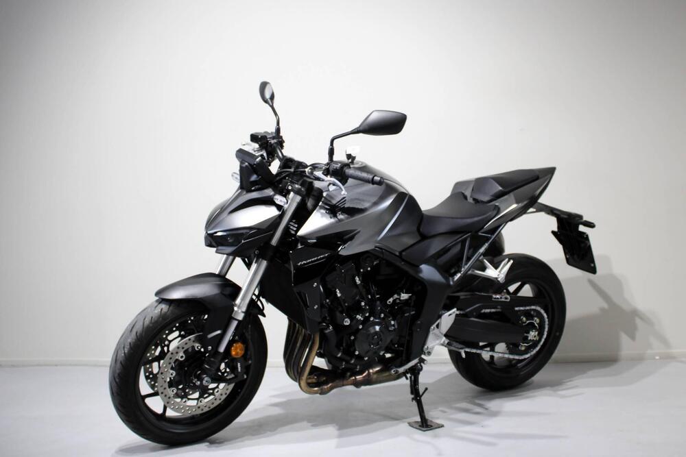 Honda CB 1000 Hornet (2025 - 26) (3)