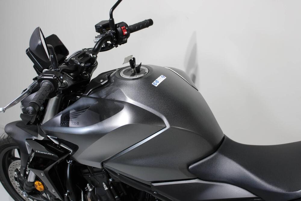 Honda CB 1000 Hornet (2025 - 26) (5)