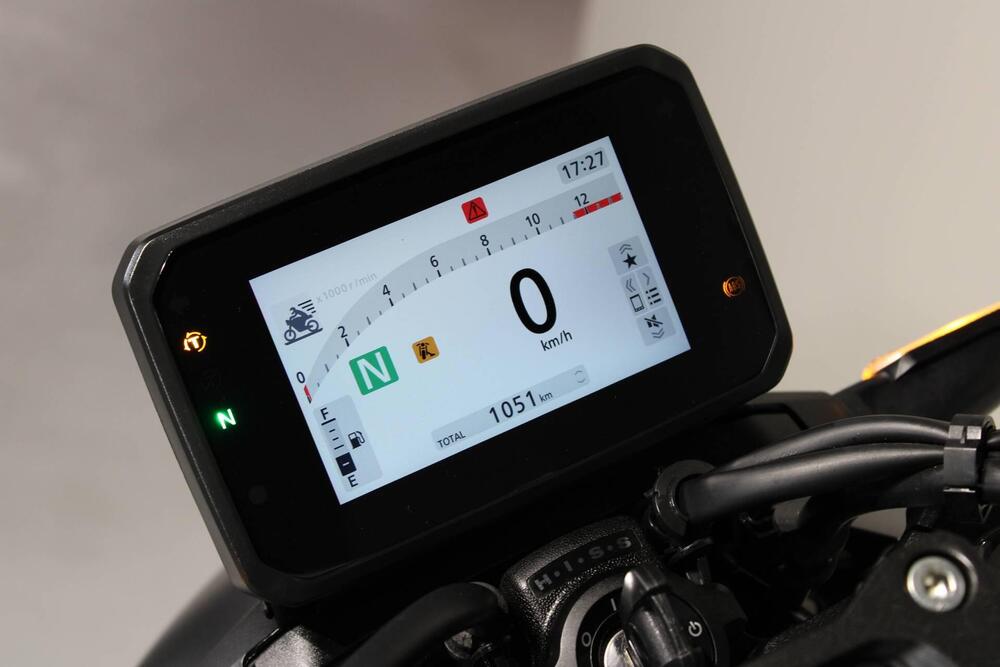 Honda CB 1000 Hornet (2025 - 26) (6)