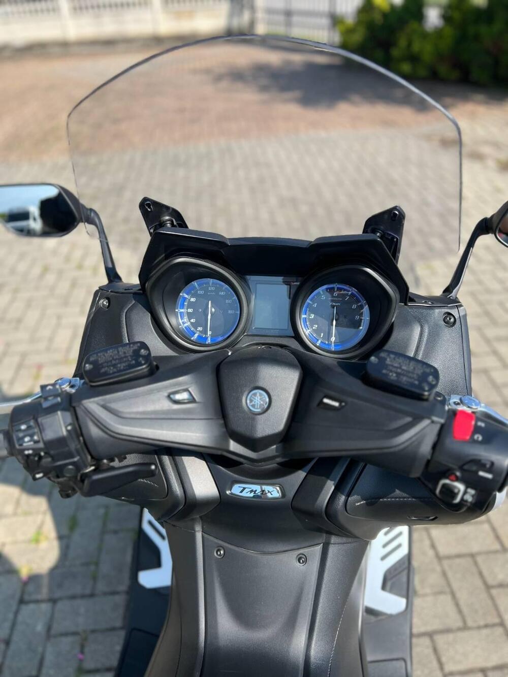 Yamaha T-Max 560 (2020 - 21) (4)