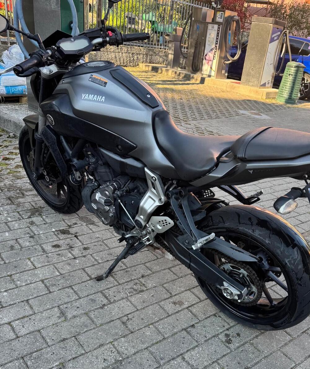 Yamaha MT-07 (2014 - 16) (3)