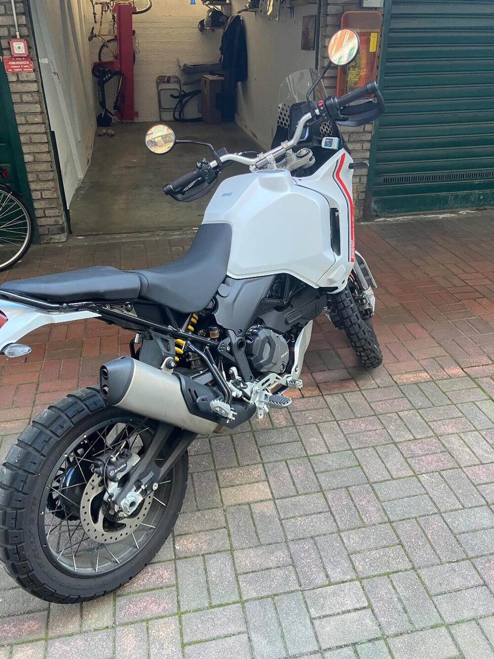 Ducati DesertX (2022 - 25)