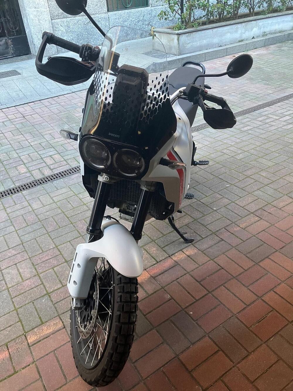 Ducati DesertX (2022 - 25) (3)