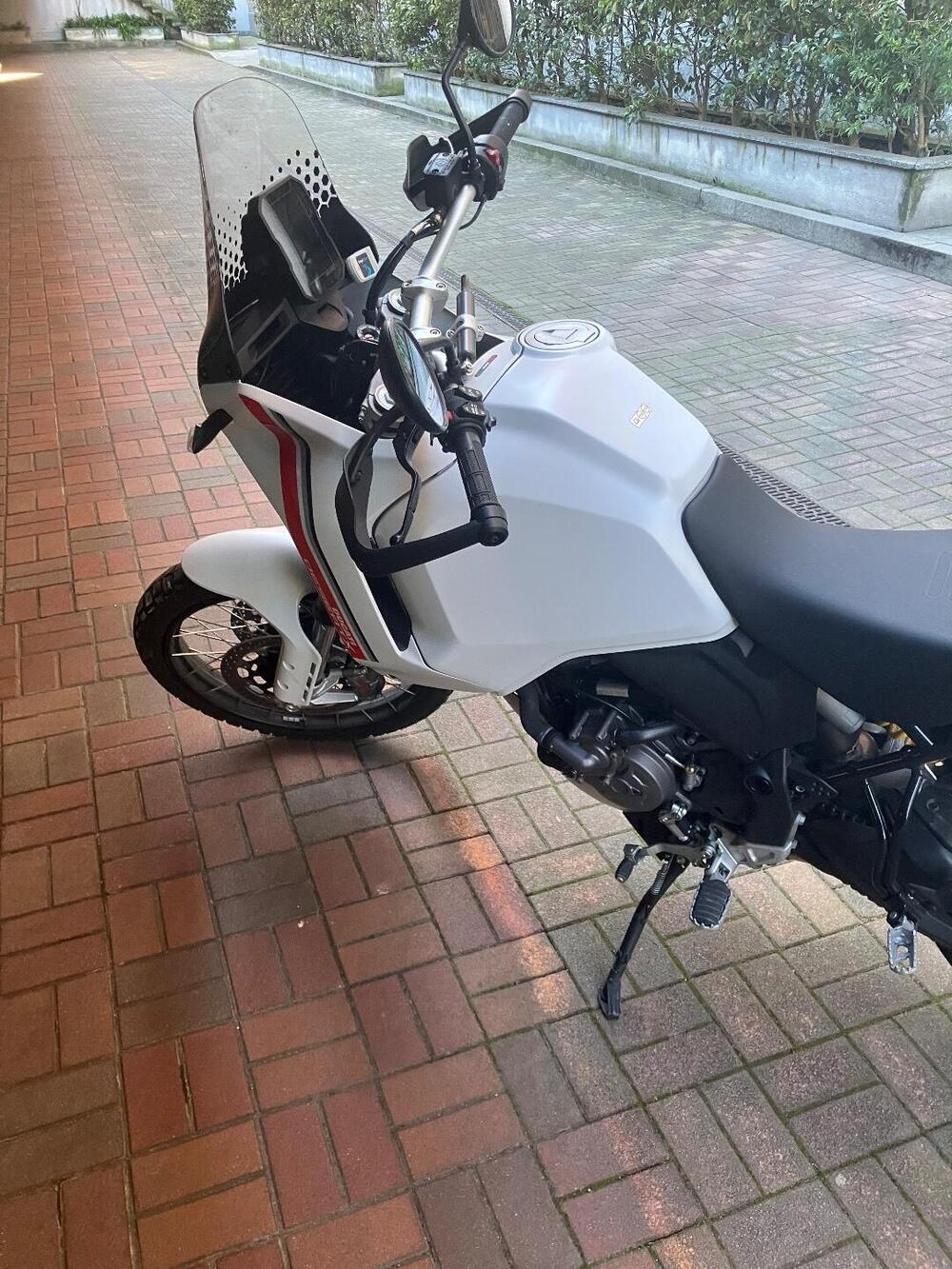 Ducati DesertX (2022 - 25) (5)