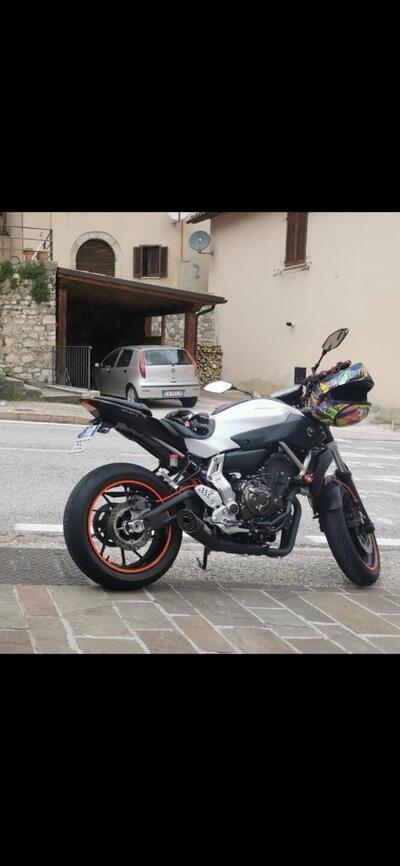 Yamaha MT-07 (2014 - 16) usata