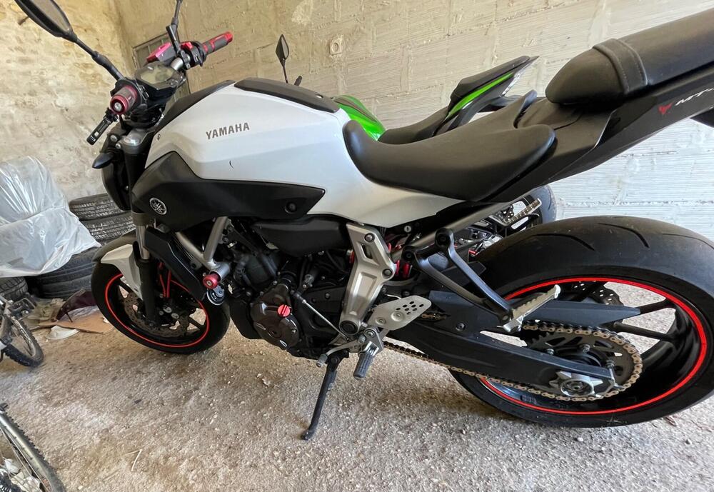 Yamaha MT-07 (2014 - 16) (2)