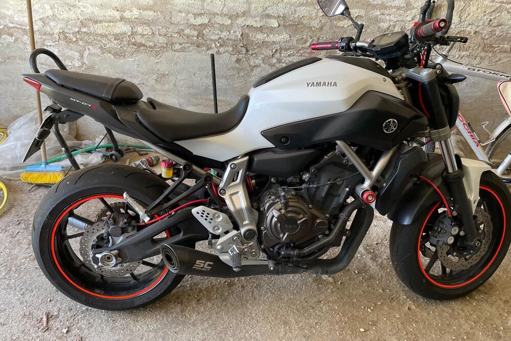 Yamaha MT-07 (2014 - 16) (3)