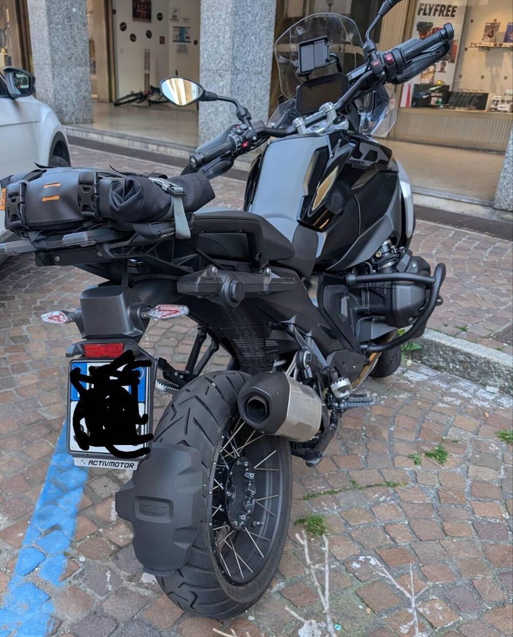 Bmw R 1300 GS Triple Black (2023 - 26) (3)