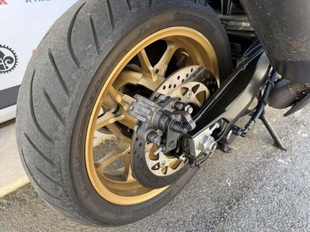 Yamaha T-Max 560 Tech Max (2022 - 24) (5)