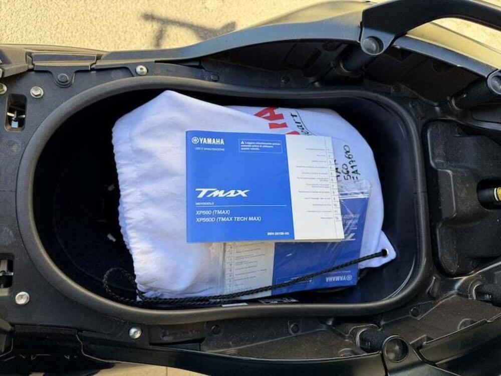 Yamaha T-Max 560 Tech Max (2022 - 24) (8)