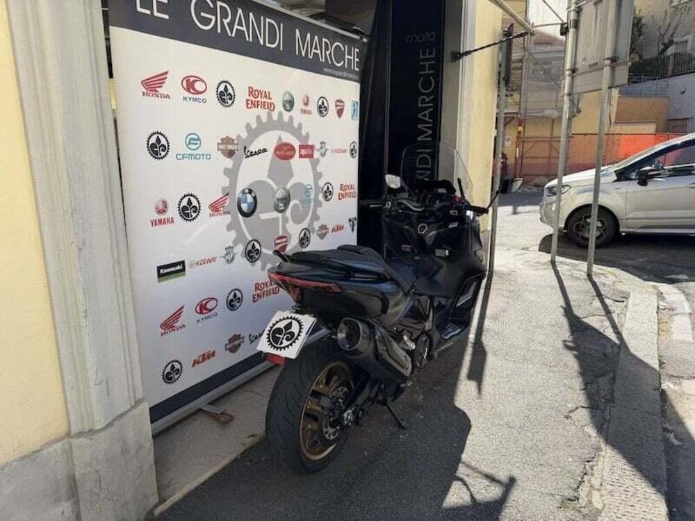 Yamaha T-Max 560 Tech Max (2022 - 24) (17)