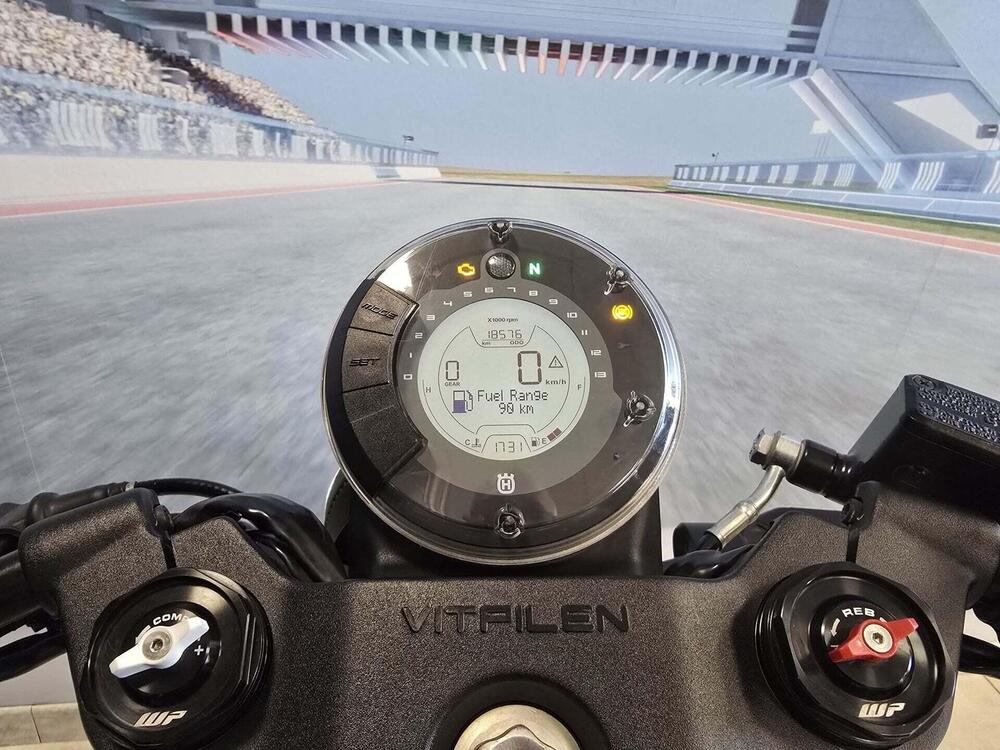 Husqvarna Vitpilen 401 (2021 - 23) (20)