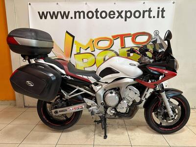 Yamaha FZ6 Fazer (2004 - 07) usata